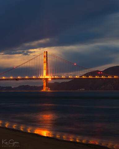 Early morning picture of the Golden Gate Bridge from Crissy Field East Beach.