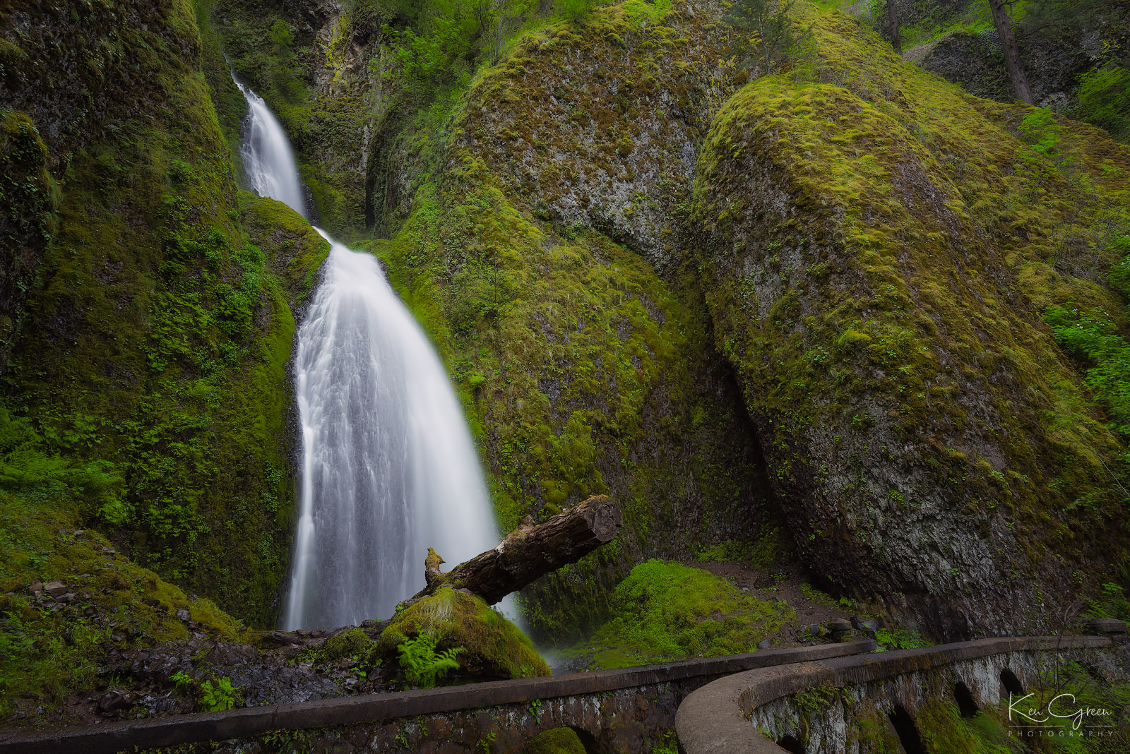 Wahkeena Falls, Columbia River Gorge, Oregon